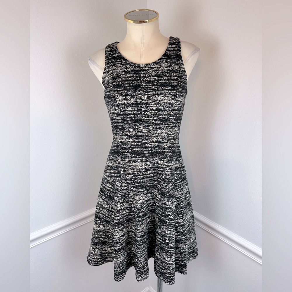 BANANA REPUBLIC Black & Off White Fit & Flare Dress NWT | Size 0